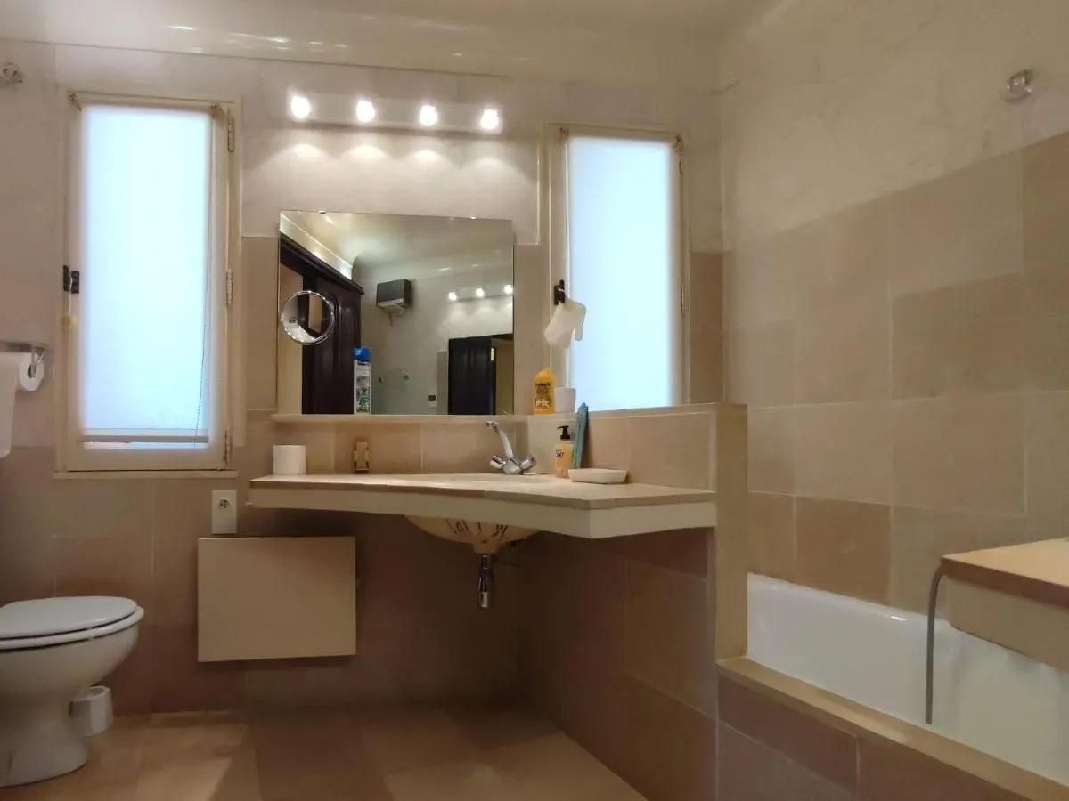 Roussillon en Isere Holiday Home Le Moulin Des Ocres By Interhome צרפת
